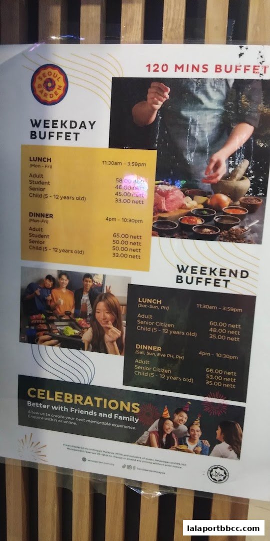 A menu board for Seoul Garden's 120-minute buffet, detailing weekday and weekend prices.