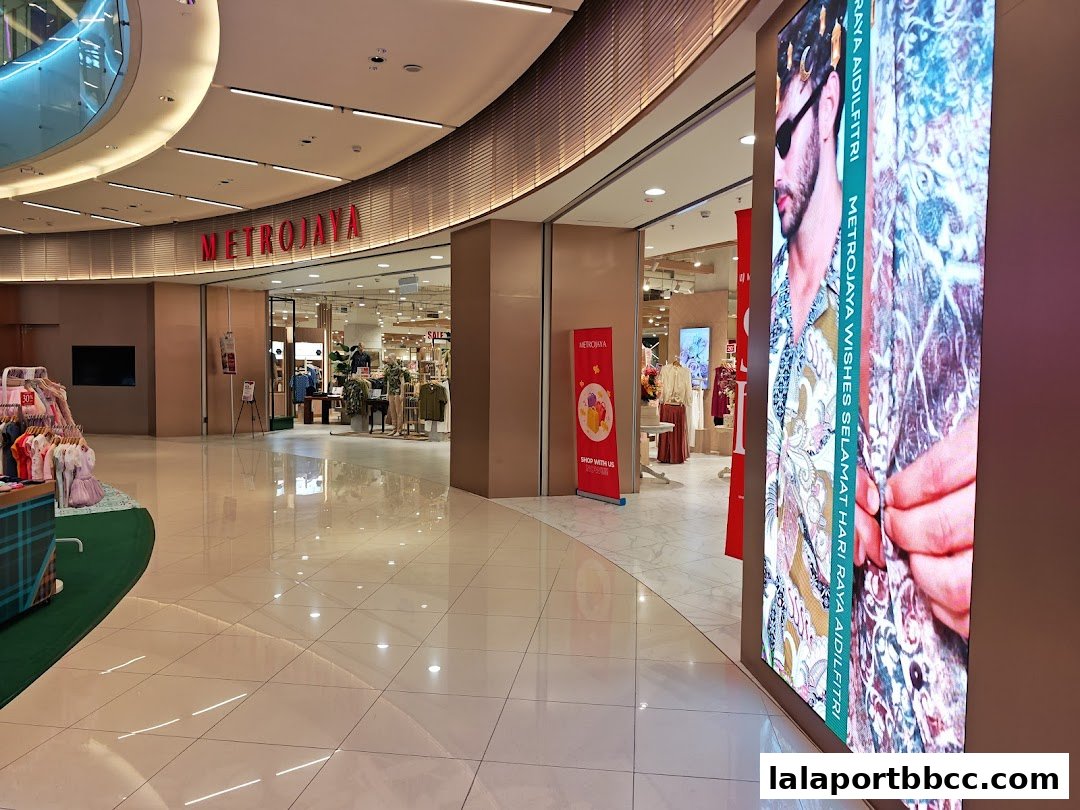 Metrojaya  LaLaport Bukit Bintang City Centre