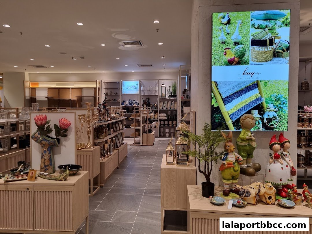 Interior view of a home decor store with various decorative items and displays.