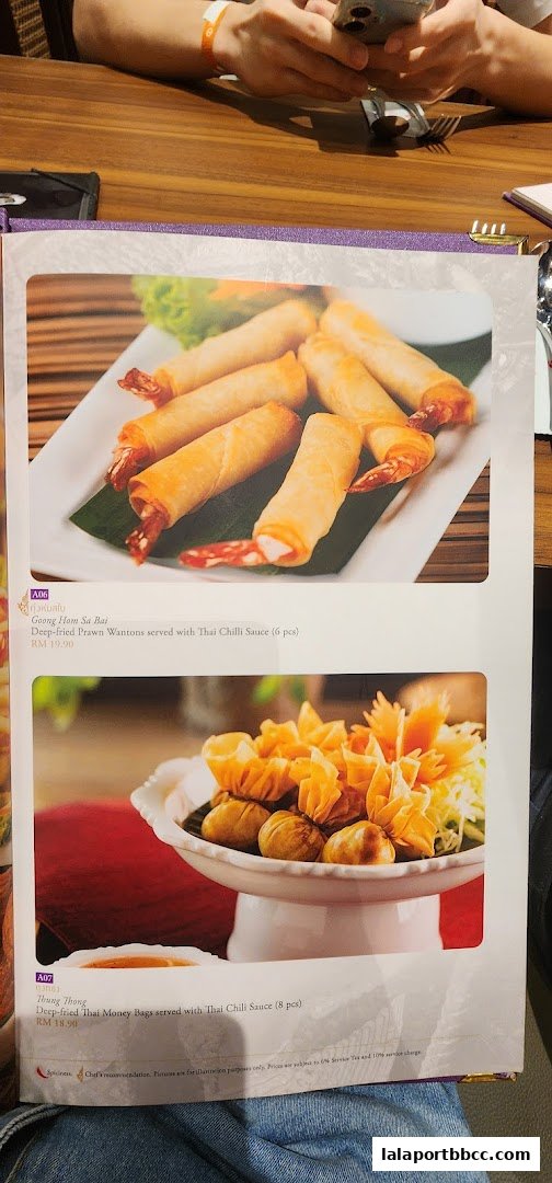 A menu page from ParaThai Lalaport BBCC featuring two Thai appetizer dishes with descriptions and prices.