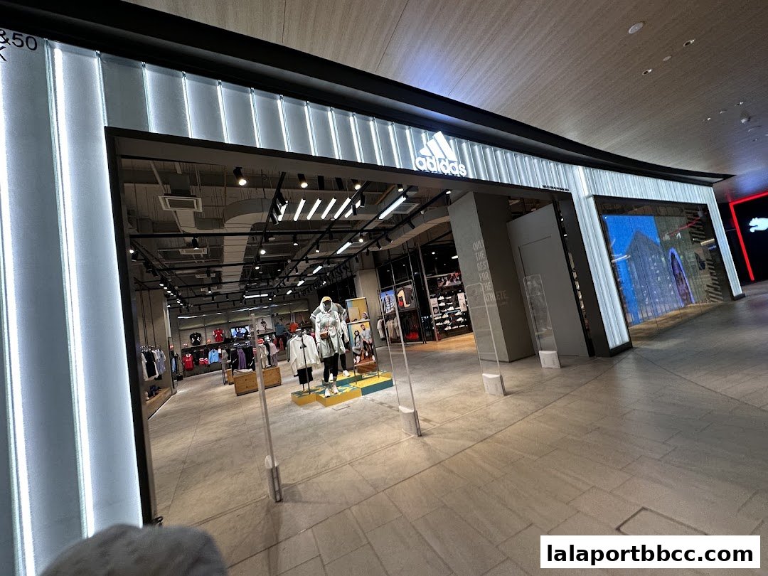 adidas Originals, LaLaport Bukit Bintang City Centre