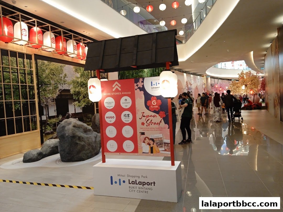 Japan Street  LaLaport BBCC