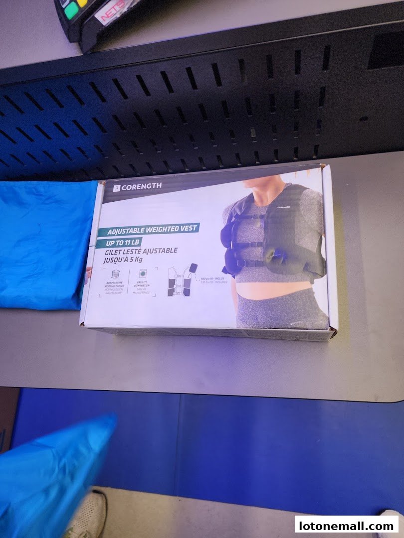 A box for a Corength adjustable weighted vest is displayed.