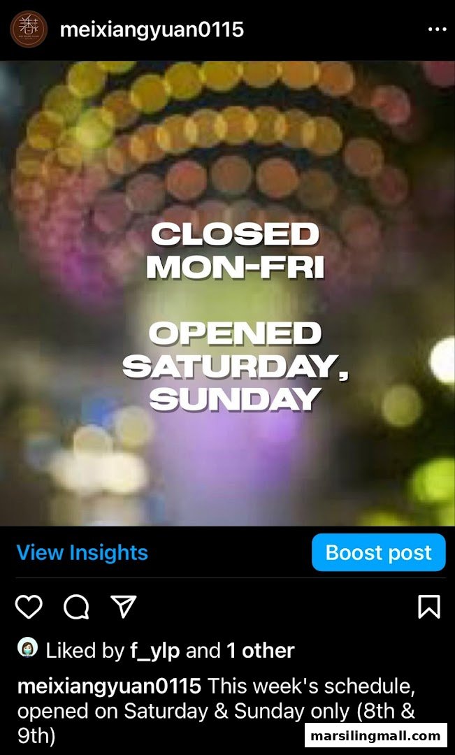An informational post from Mei Xiang Yuan Satay Rojak detailing their weekend-only operating hours.