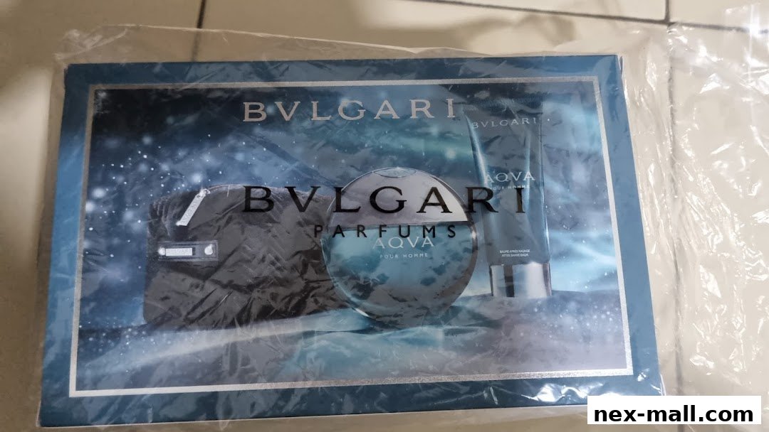 A gift set featuring Bvlgari Aqva Pour Homme fragrance, a toiletry bag, and after-shave balm.