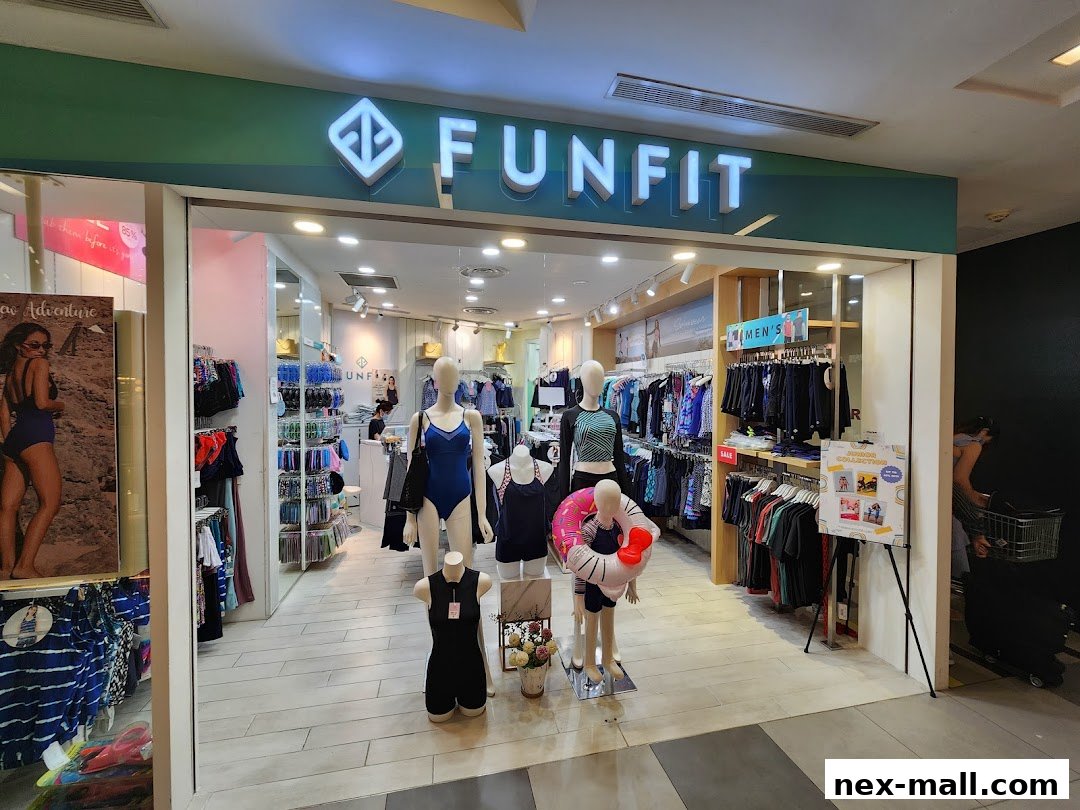 The FUNFIT shop displays swimwear and activewear on mannequins and racks, with a large advertisement on the left.