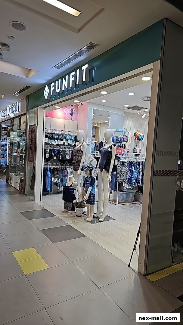 The FUNFIT shop displays swimwear on mannequins and racks, with a sale sign visible.
