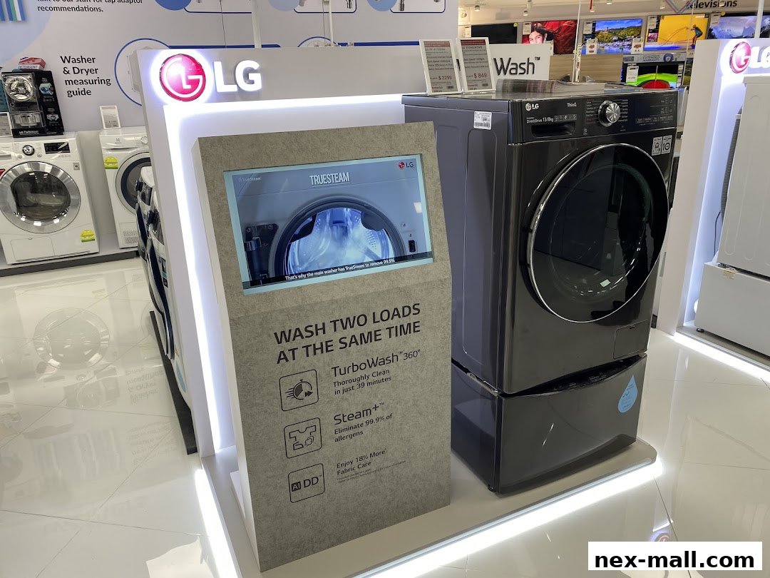 LG washing machines and display showcasing features like TurboWash and Steam.