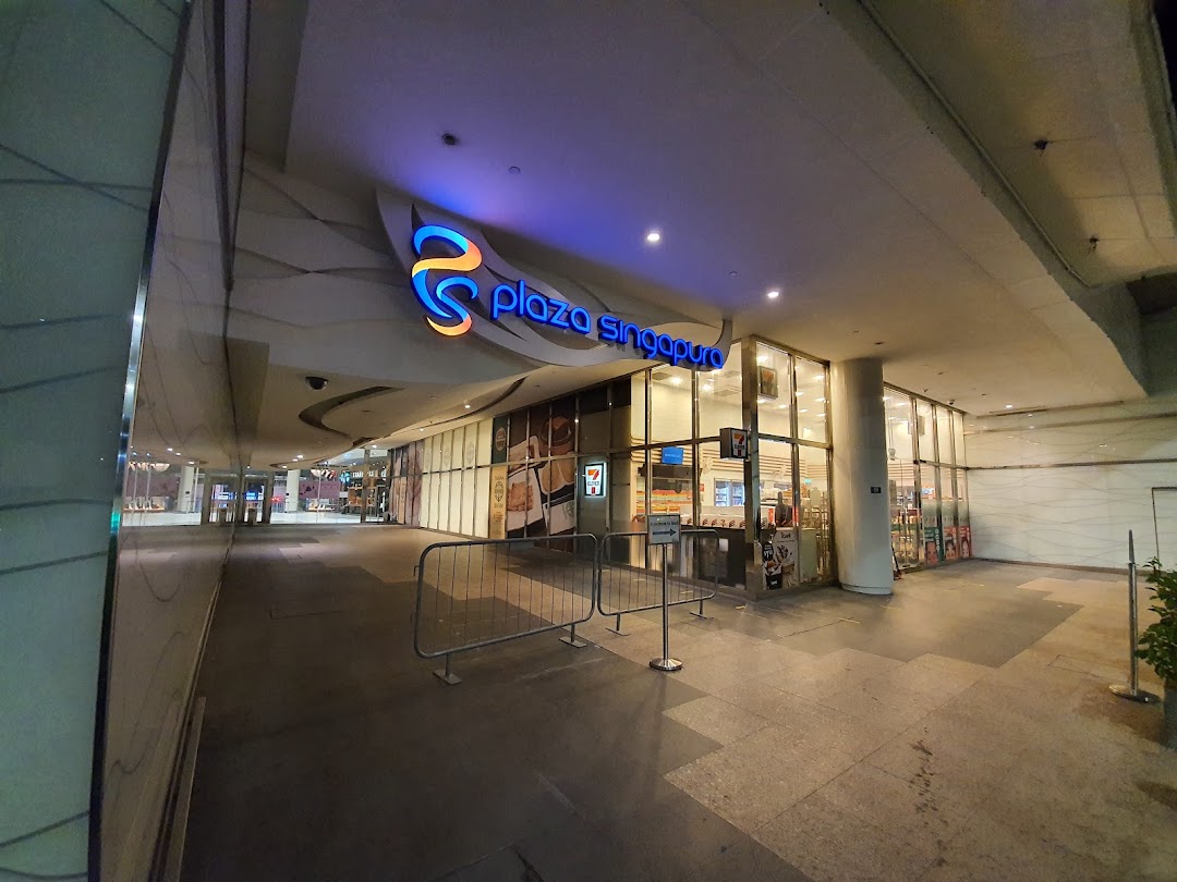 7-Eleven Plaza Singapura image 6