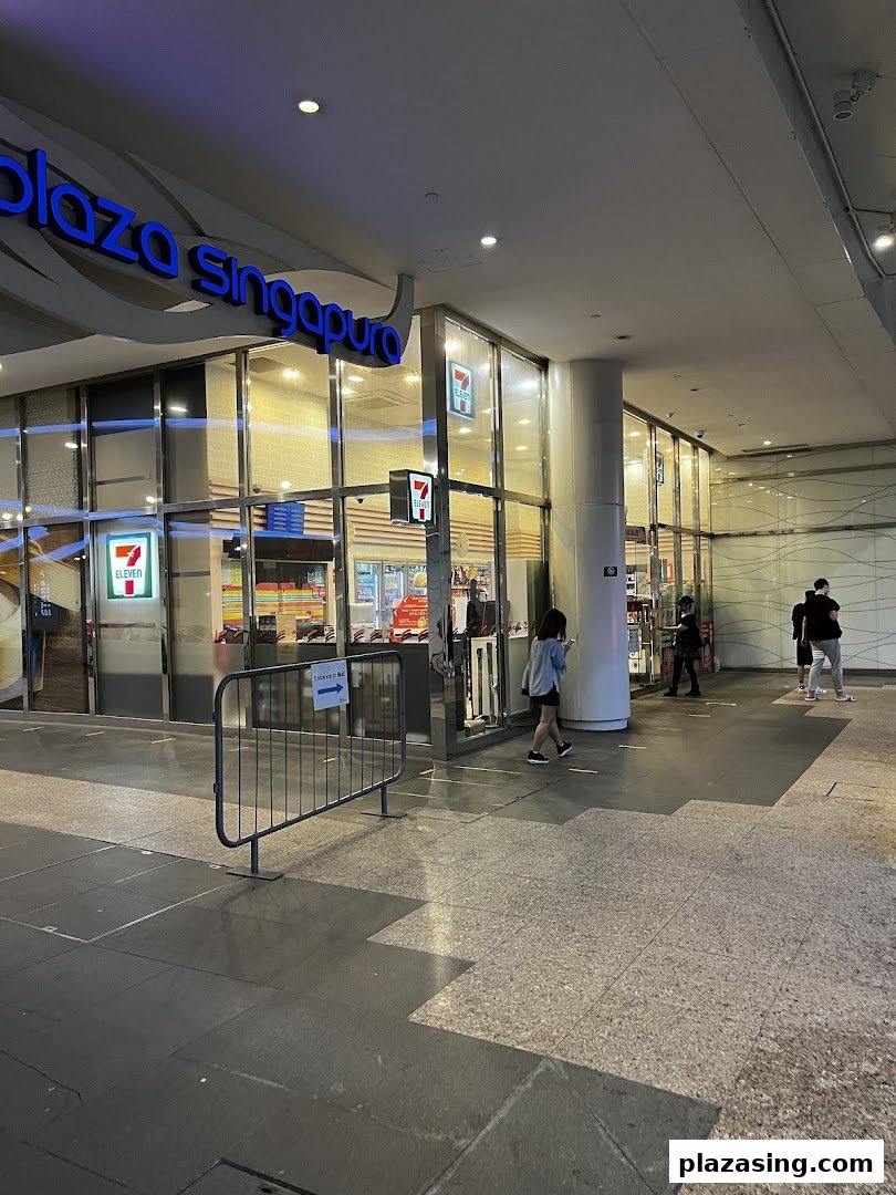 7-Eleven Plaza Singapura image 3