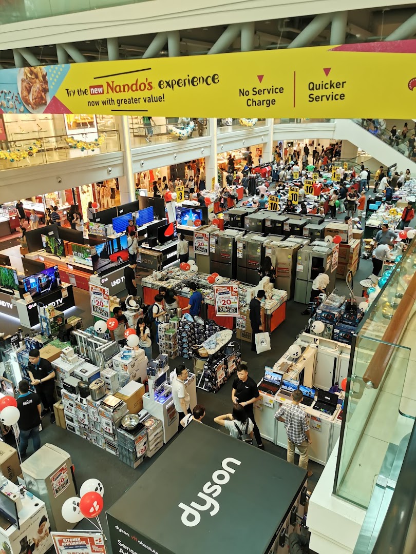 B.S Moey-Chong Optometrist  Contact Lens Practitioner Pte Ltd image 6