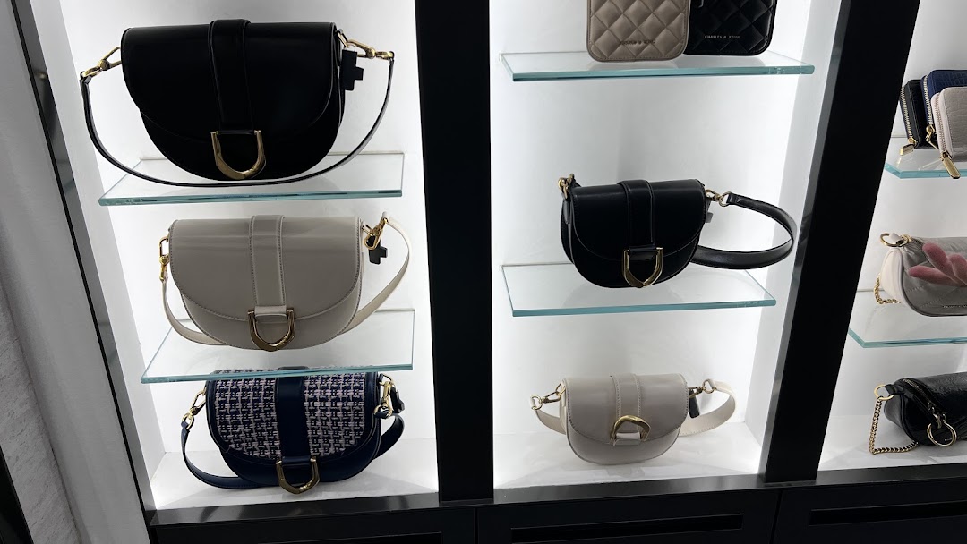 CHARLES  KEITH image 13