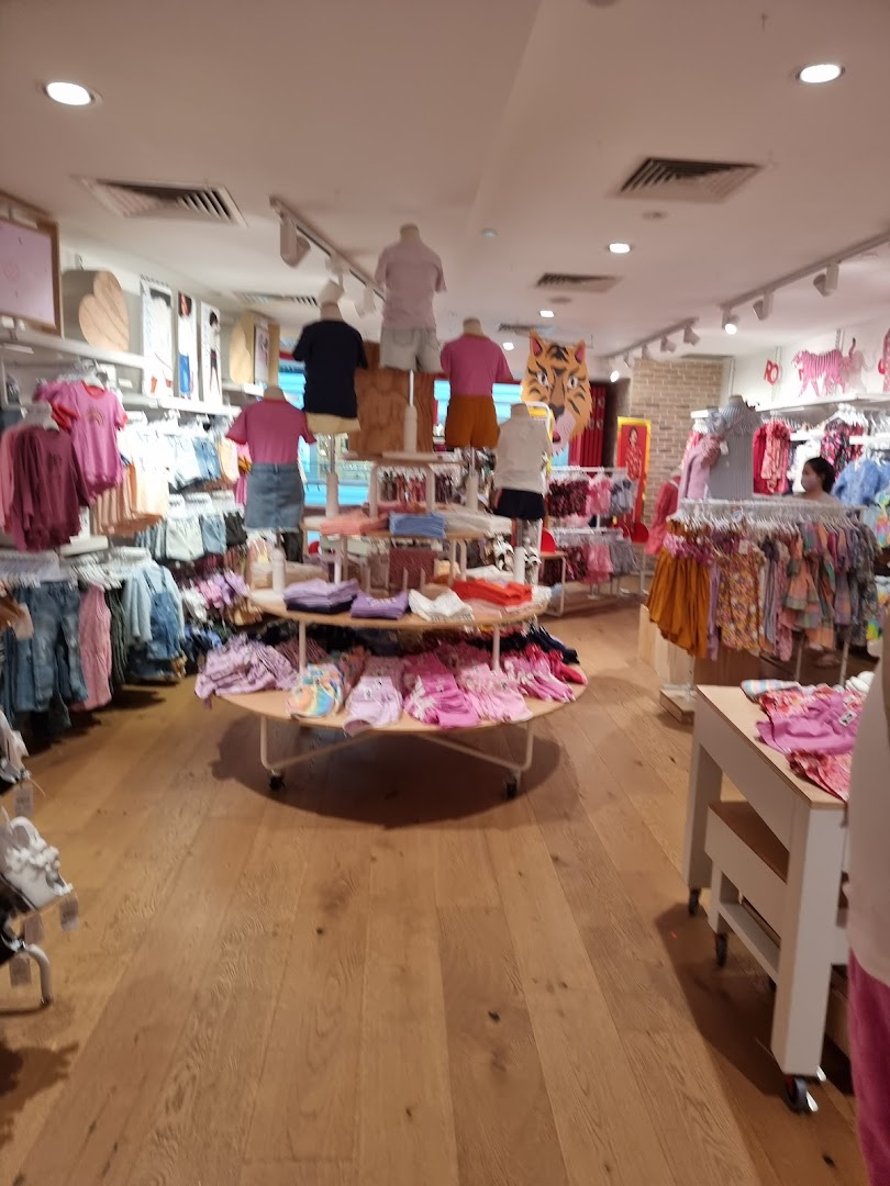 Cotton On Kids Plaza Singapura image 2