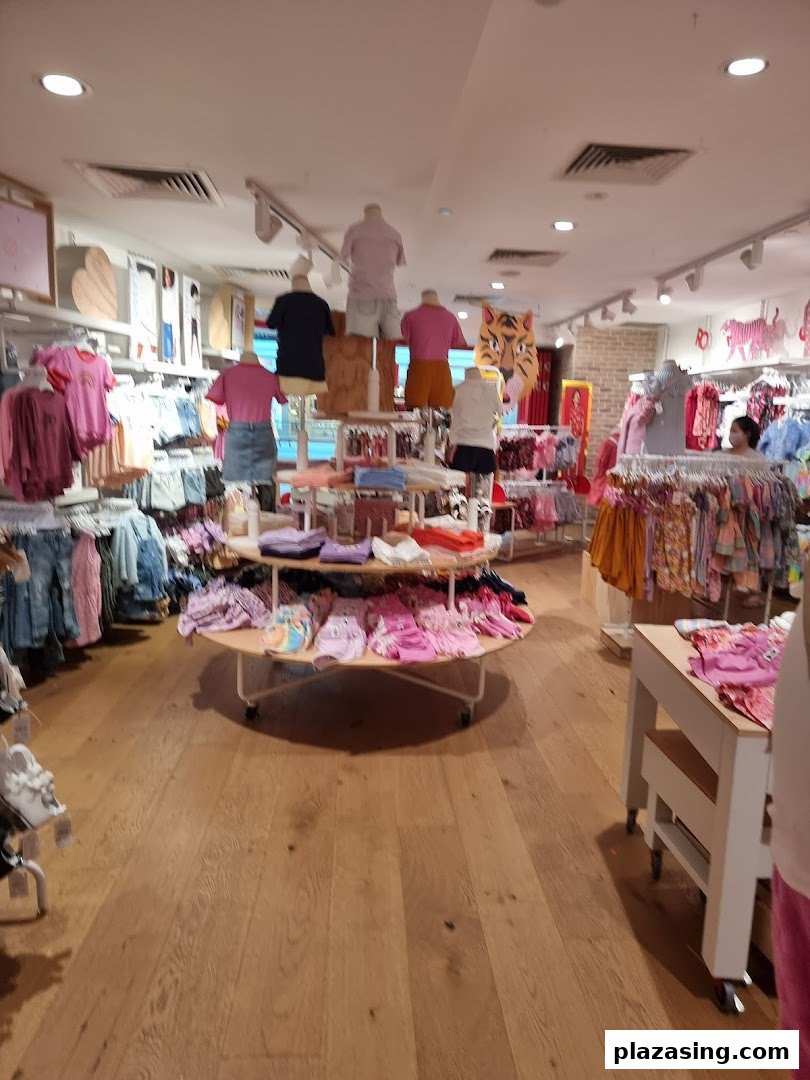 Cotton On Kids Plaza Singapura image 2