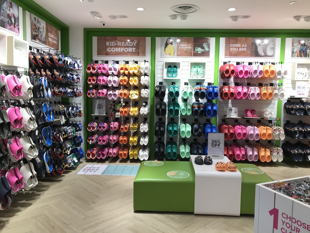 Crocs image 8