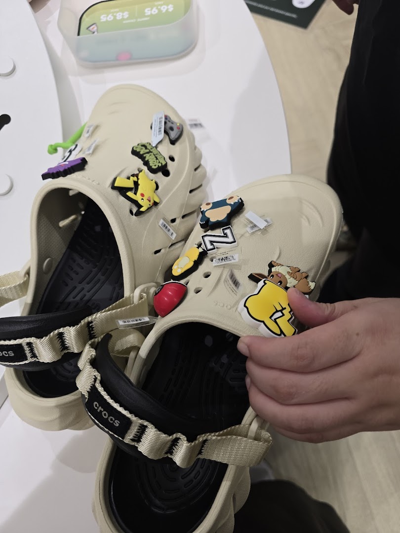 Crocs image 9