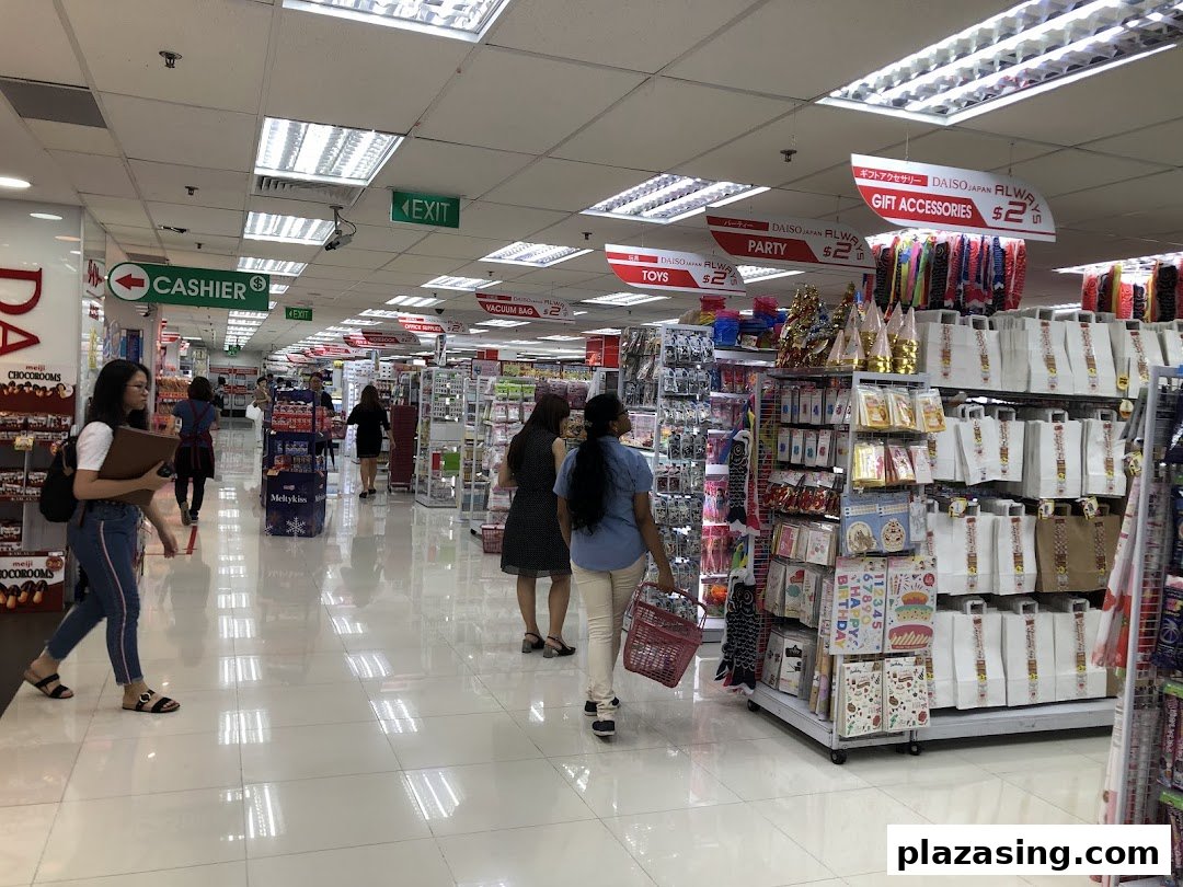 DAISO  THREEPPY  Plaza Singapura image 2