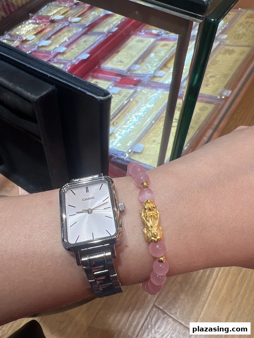 Goldheart Jewelry, Plaza Singapura image 6