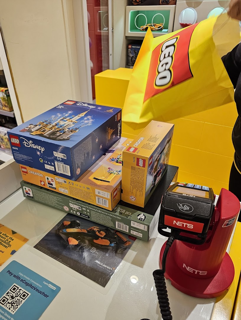 LEGO Certified Store Bricks World - Plaza Singapura image 6