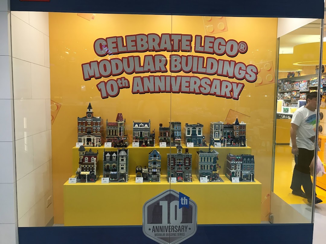 LEGO Certified Store Bricks World - Plaza Singapura