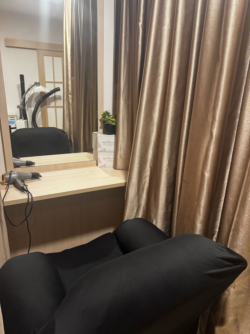 PURE EXPRESS SALON image 17