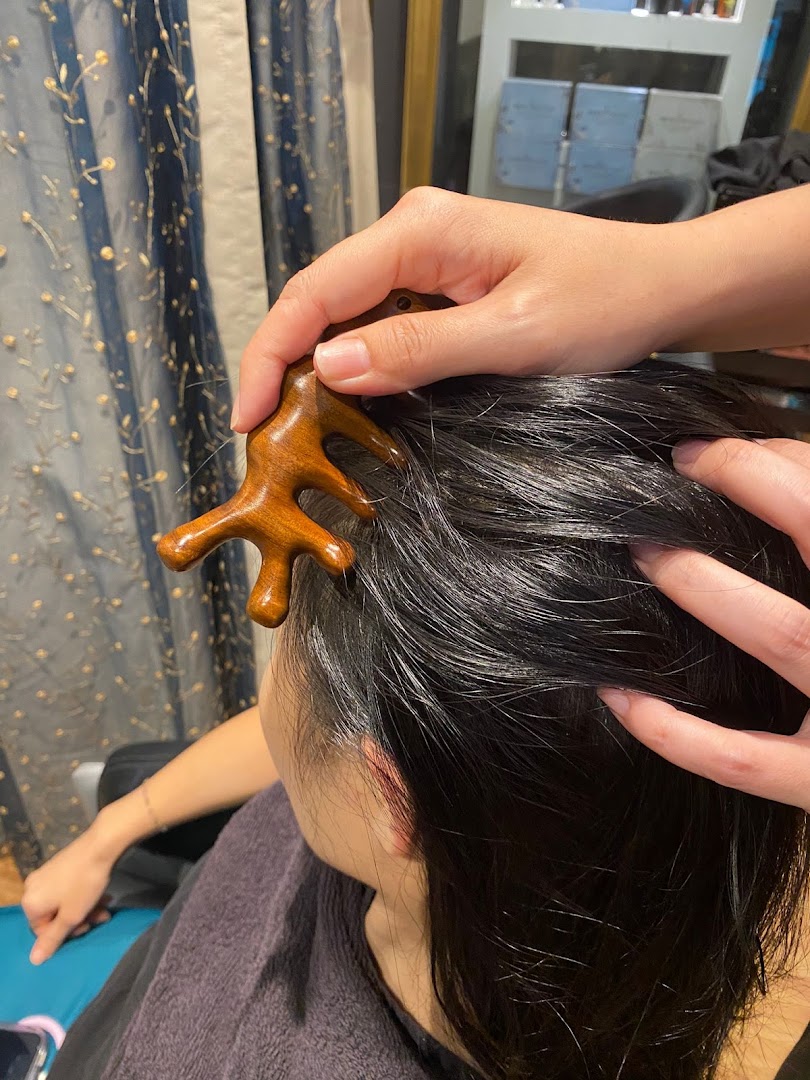 PURE EXPRESS SALON image 18