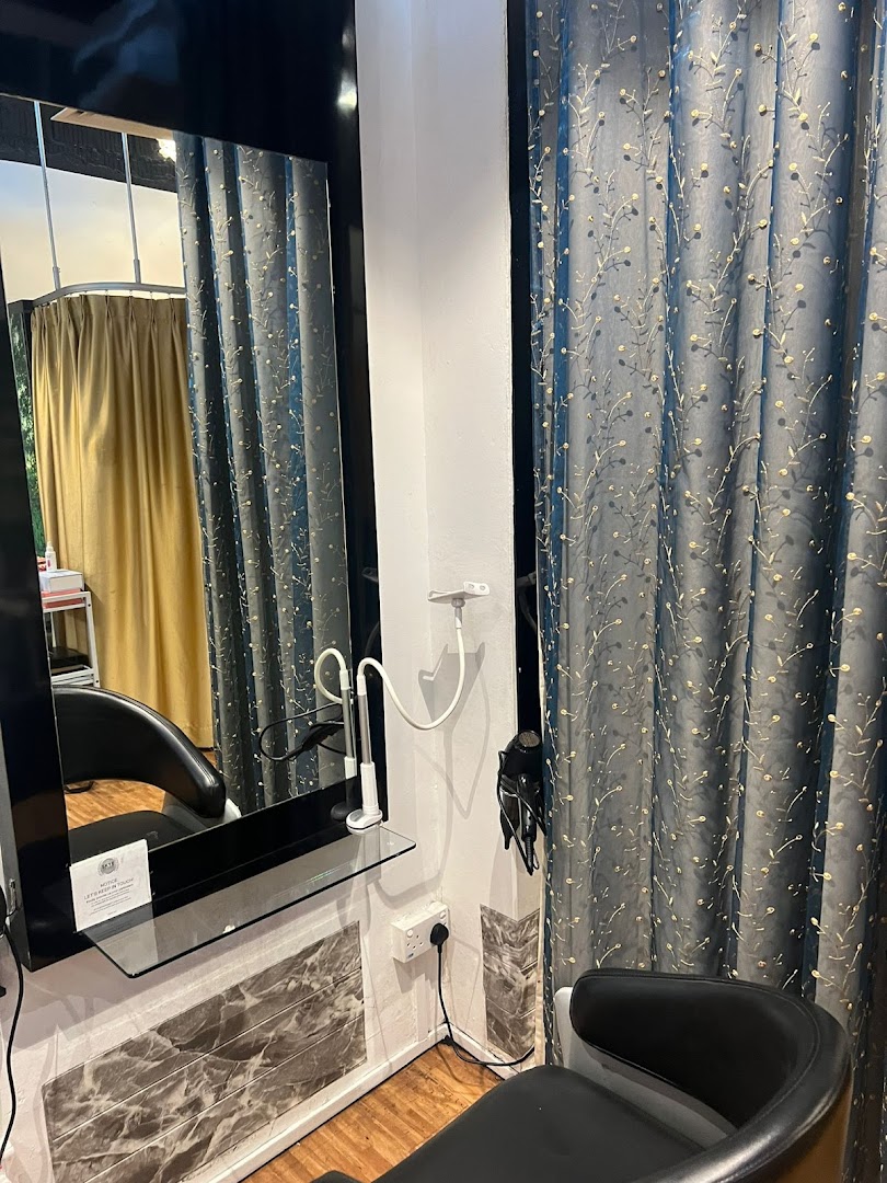 PURE EXPRESS SALON image 6