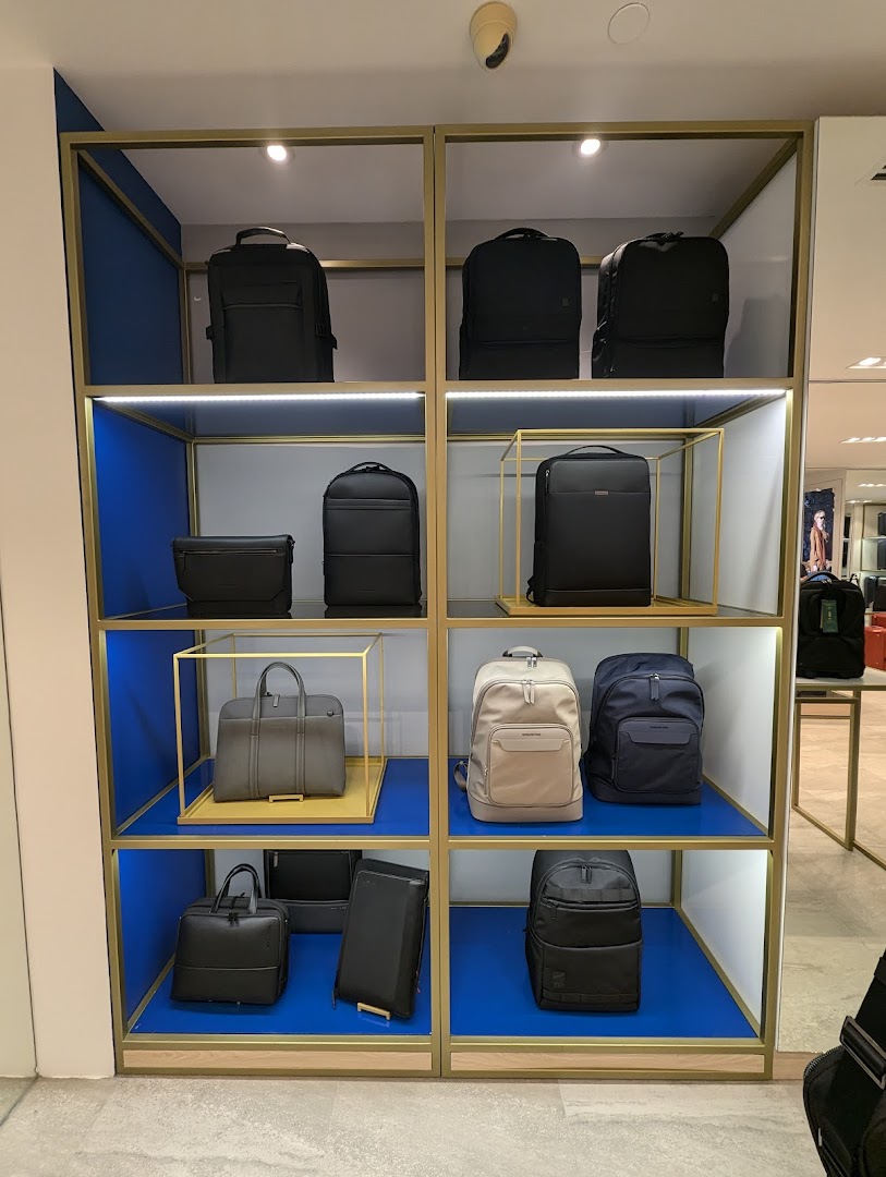 Samsonite - Plaza Singapura image 14