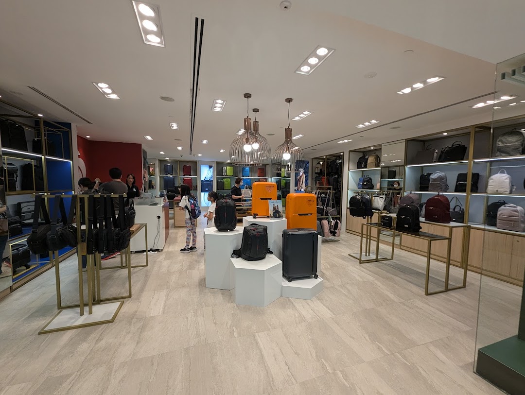 Samsonite - Plaza Singapura image 3