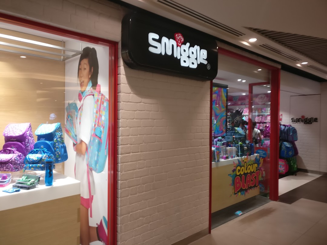 The vibrant Smiggle shop entrance showcasing colorful stationery, bags, and accessories.