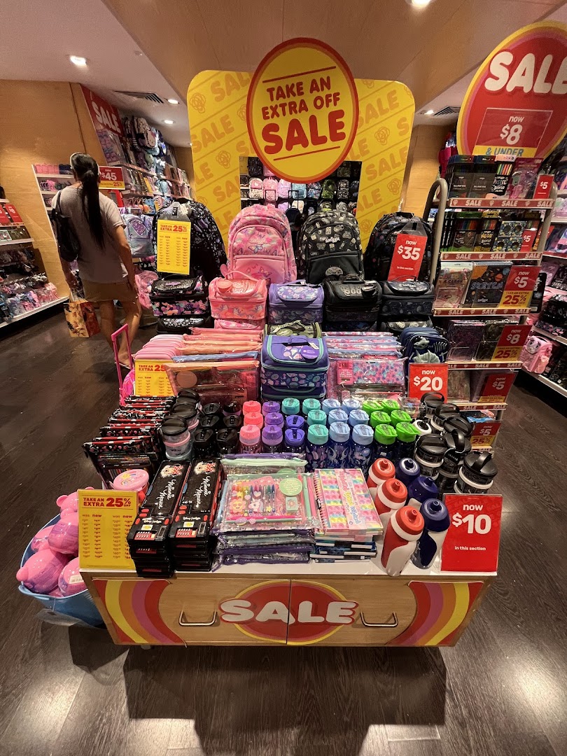 Smiggle image 12