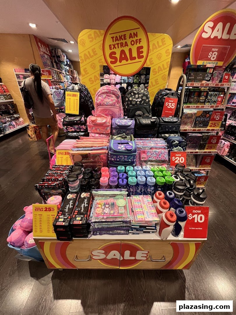 Smiggle image 12
