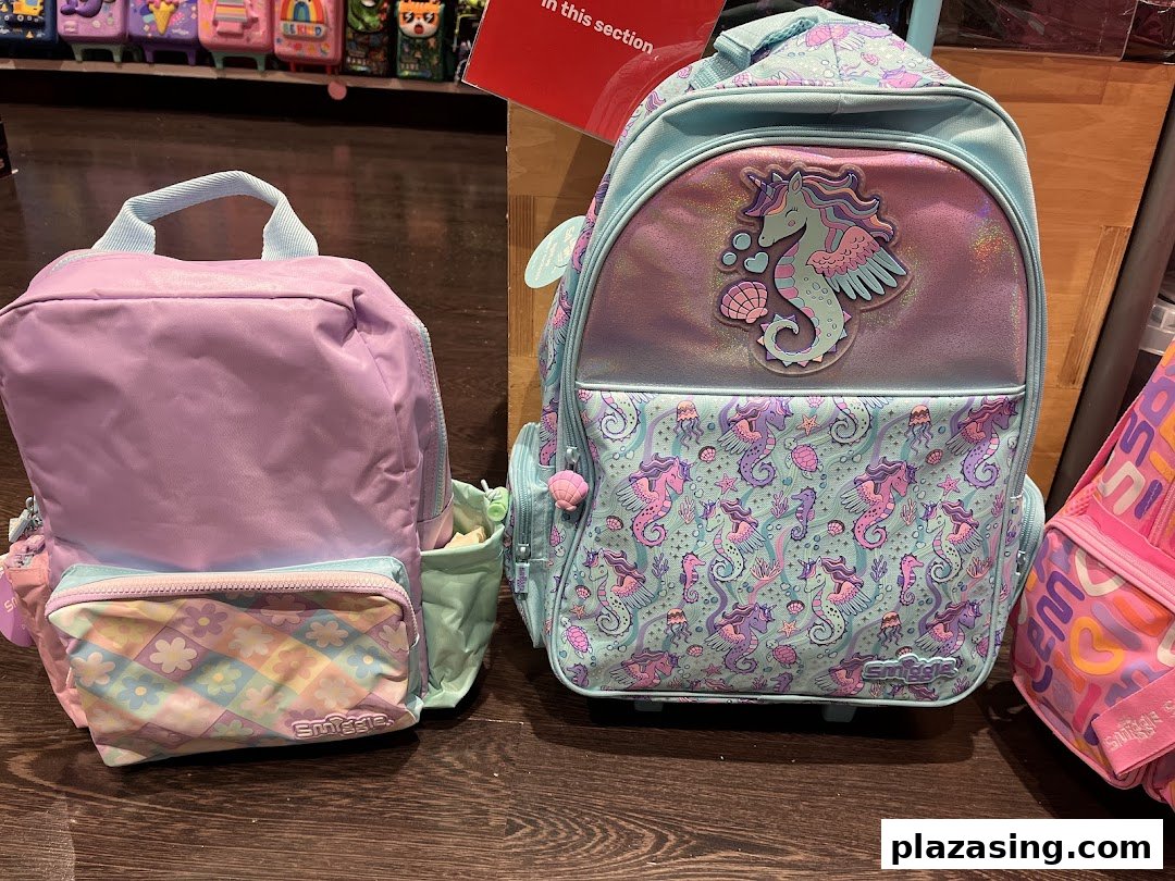 Smiggle image 23