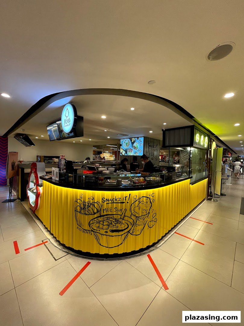 Snackz it!  Plaza Singapura image 4