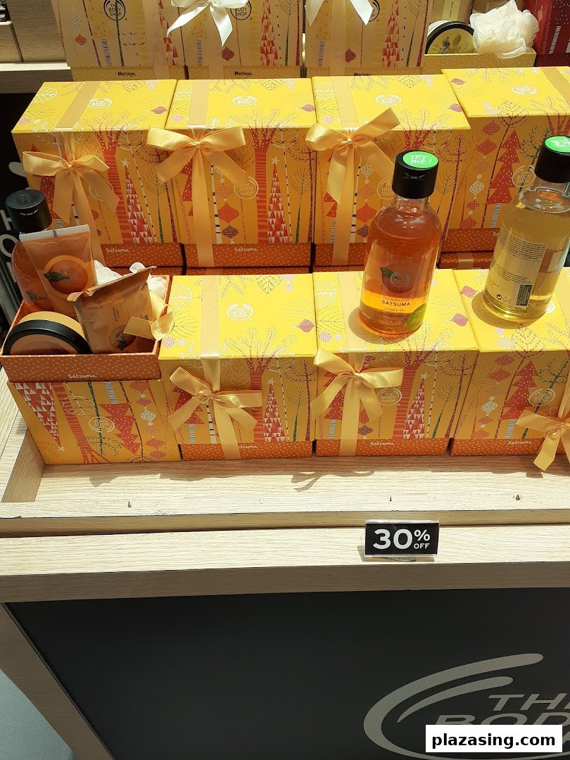 Vibrant Body Shop gift sets and products, including Satsuma and Moringa ranges, with a 30% off promotion.