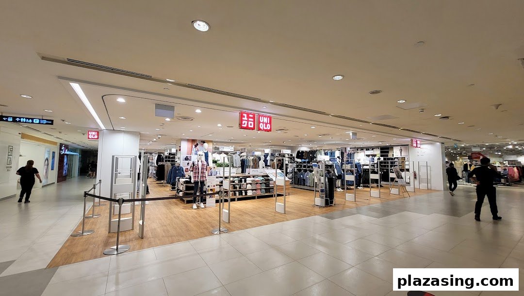 UNIQLO Plaza Singapura Same Day Click  Collect image 8