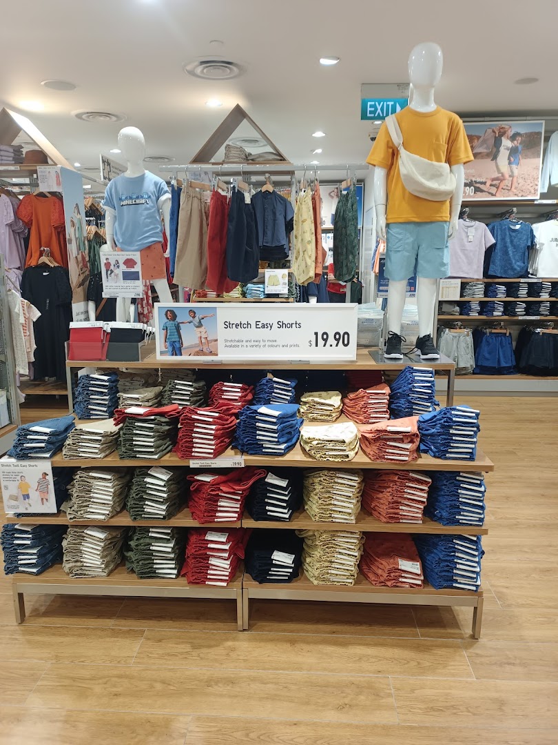 UNIQLO Plaza Singapura Same Day Click  Collect image 16