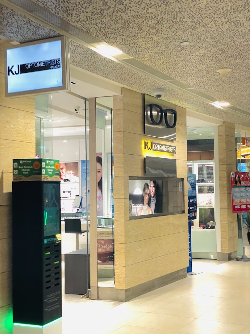 ZEISS VISION CENTER by KJ Optometrists image 32