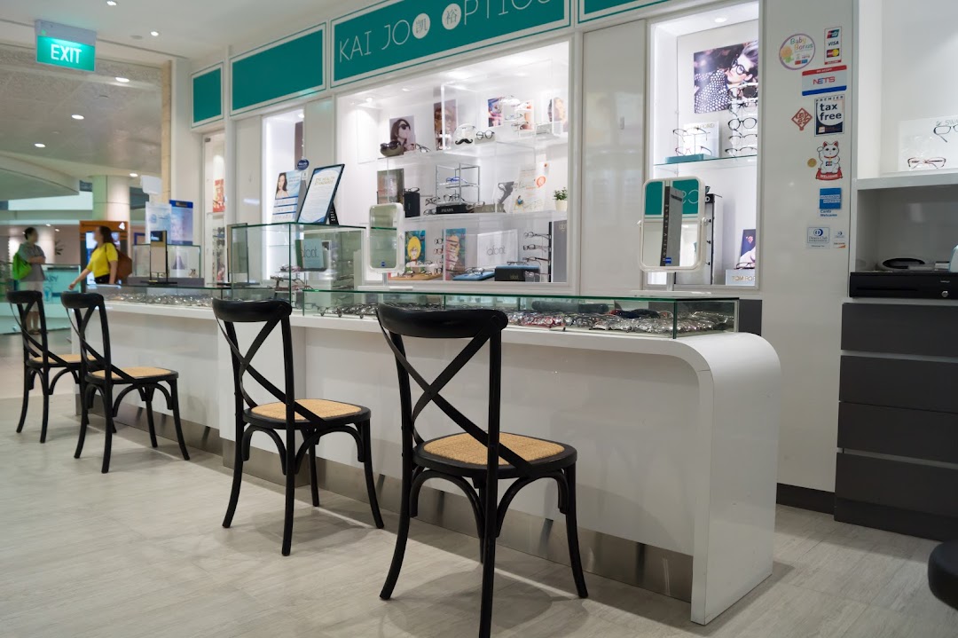 ZEISS VISION CENTER by KJ Optometrists image 25