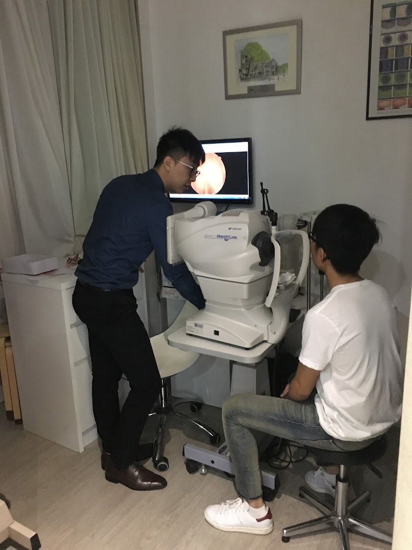 ZEISS VISION CENTER by KJ Optometrists image 13