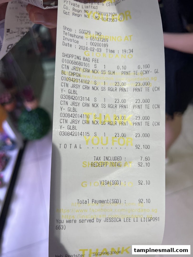 A detailed retail receipt from Giordano, showing items purchased and total amount.