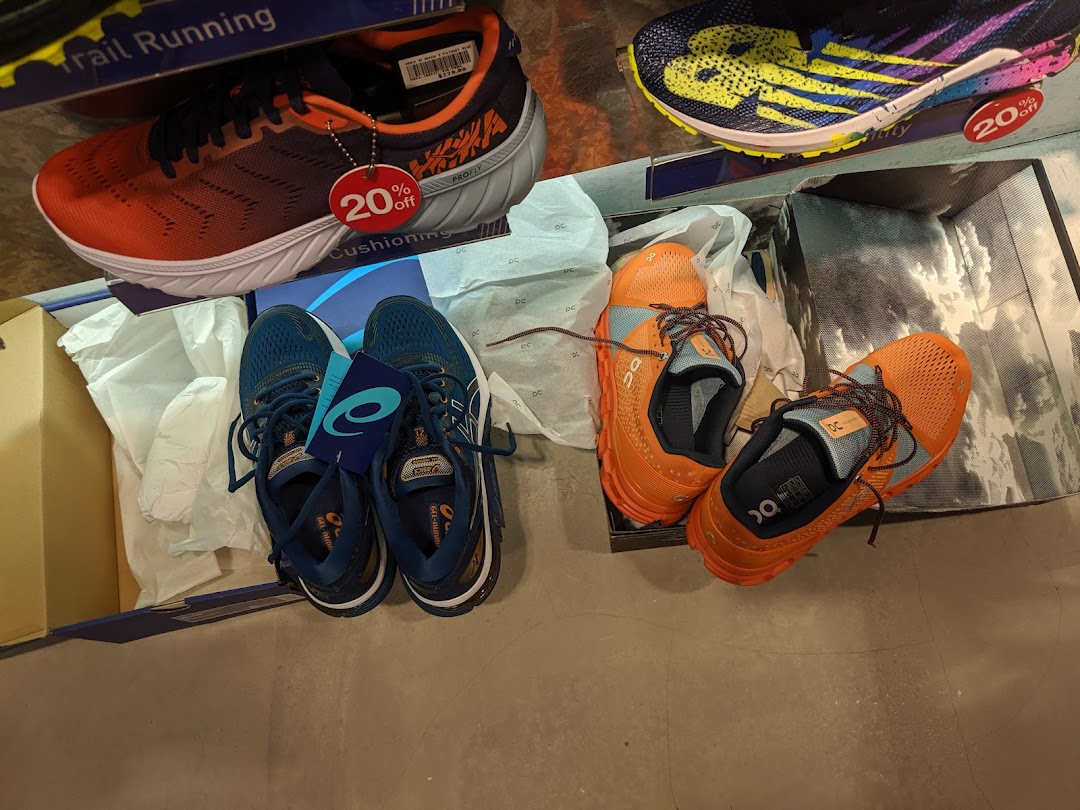 Various running shoes from top brands like Hoka, Asics, and On Running, some with discounts.