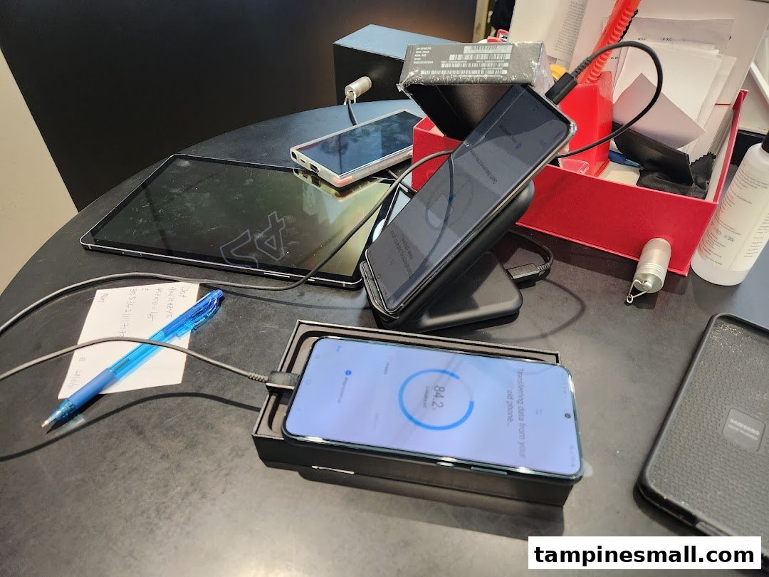 Samsung Experience Store image 20