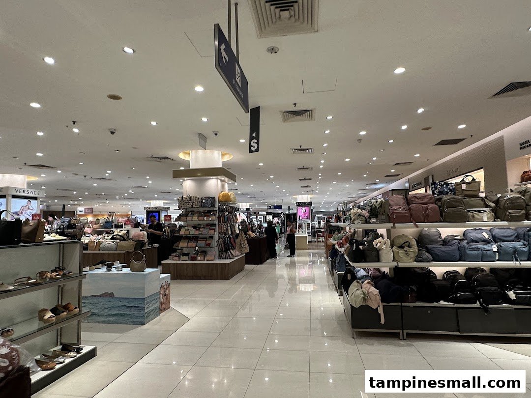 伊勢丹 Isetan Tampines image 2