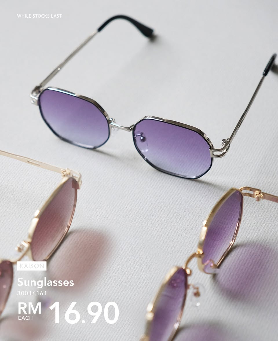 Stylish apparel showcasing versatile fashion.