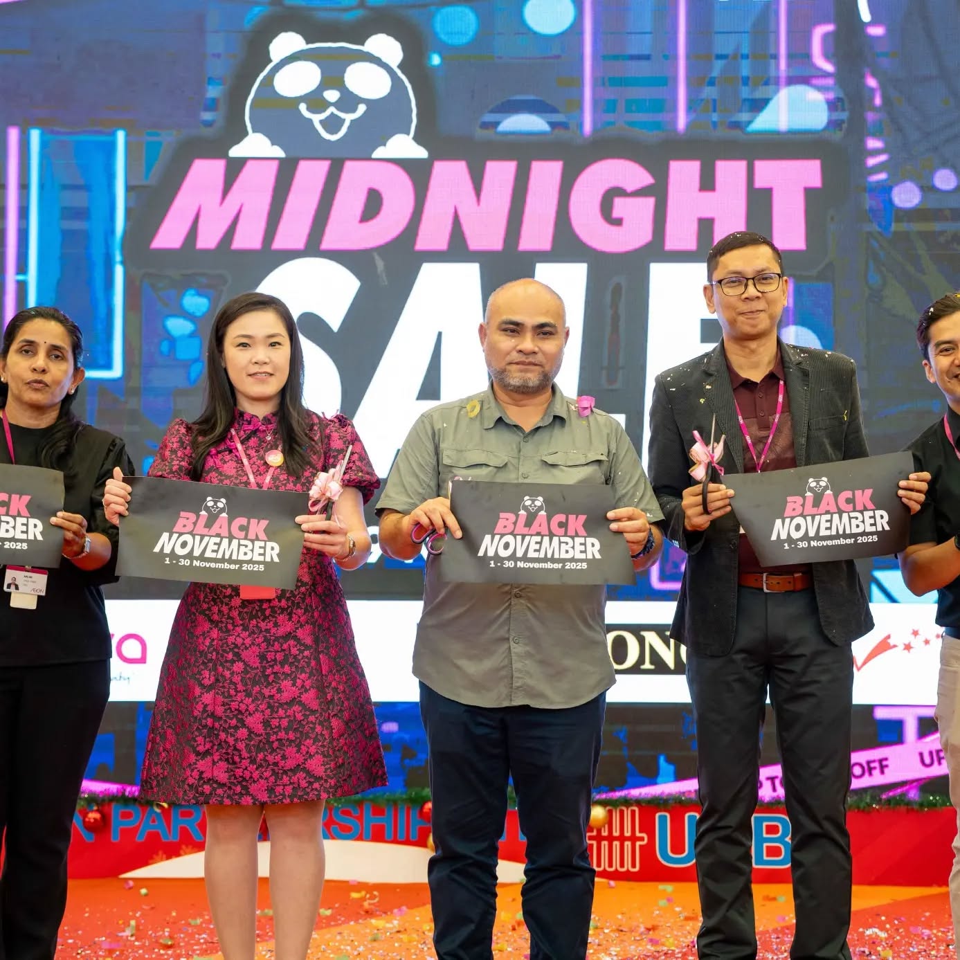 Highlights from the Black November Midnight Sale event at AEON MALL Cheras Selatan