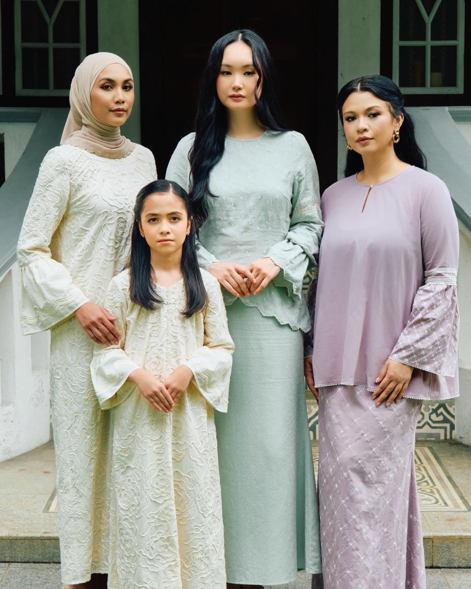 Detail of the natural fabrics used in the new Raya designs