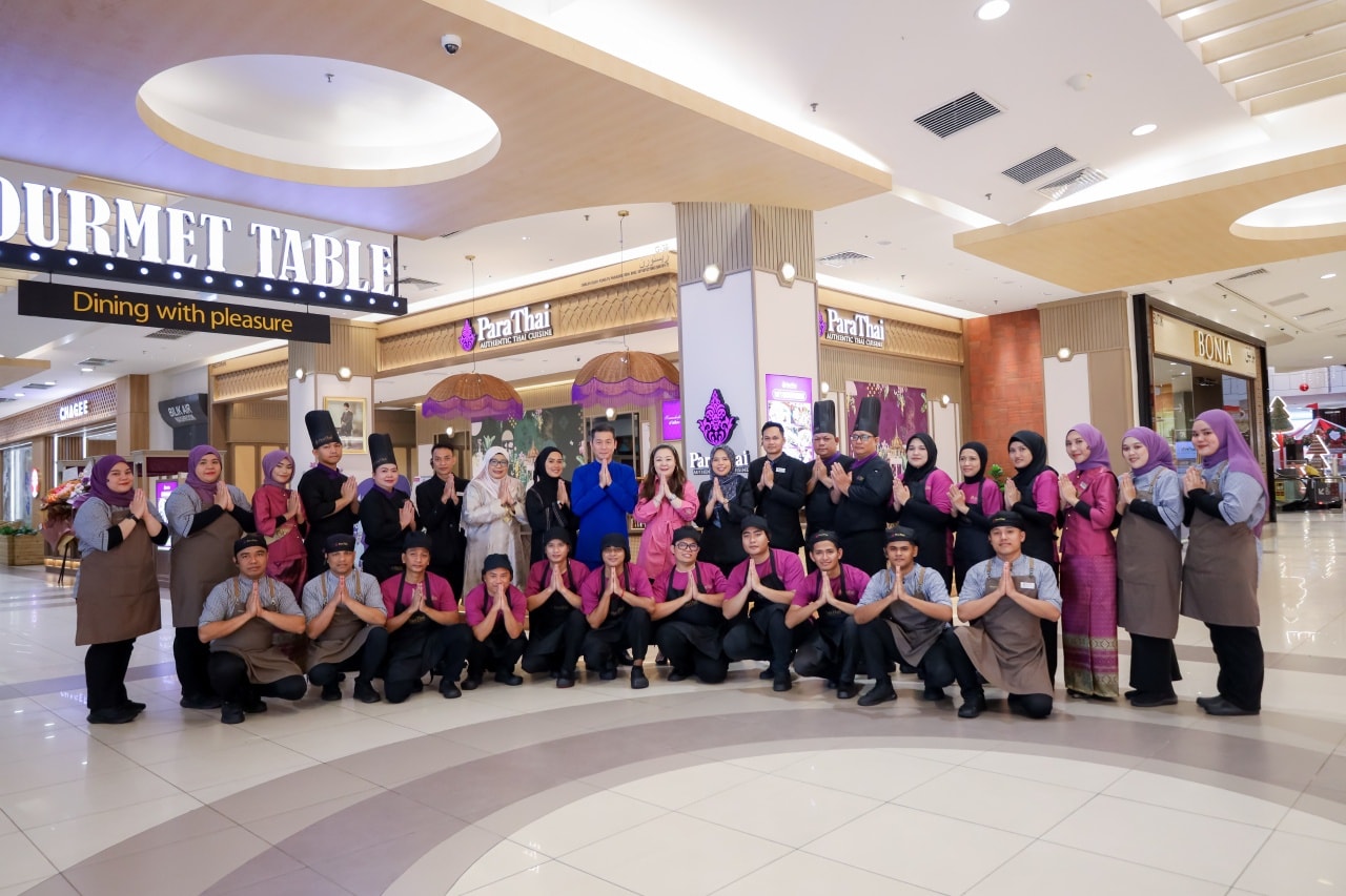 Interior view showcasing the ambiance of Para Thai at AEON Mall Kota Bharu