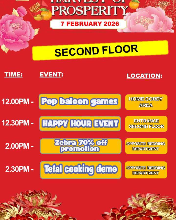 Vibrant atmosphere at the mall event