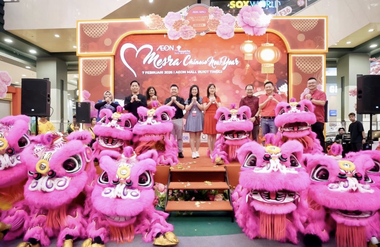 Traditional lion dance performance at the Prosperity Blossom event